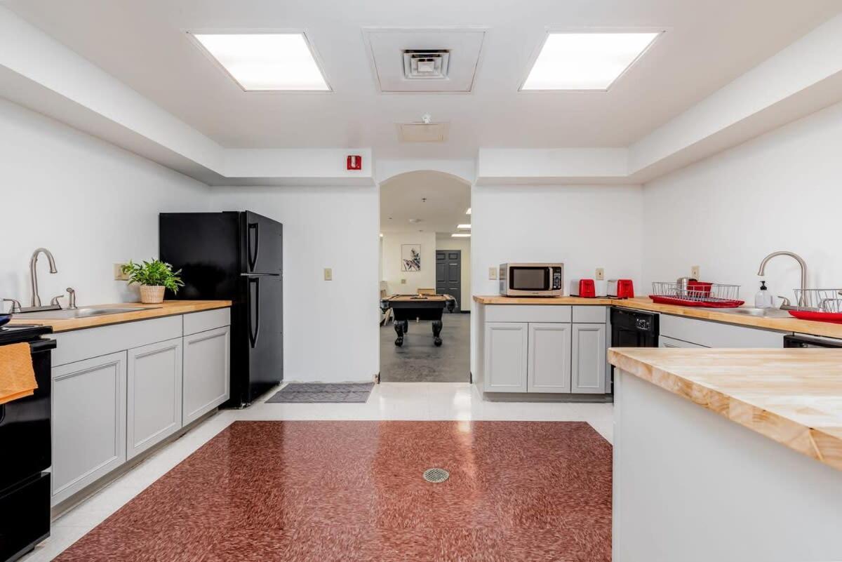Cozysuites Cwe King Suite With Parking! Tower Grove Exterior photo